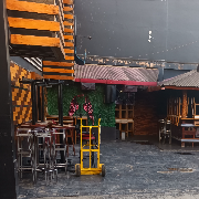 Resto bar la shashe