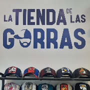 La tienda de las gorras