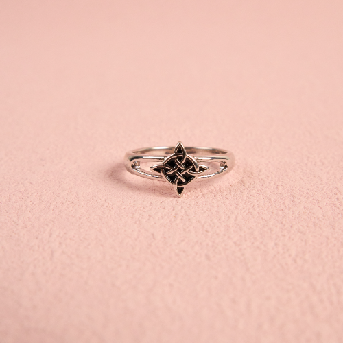 Anillo de Nudo de Bruja unisex